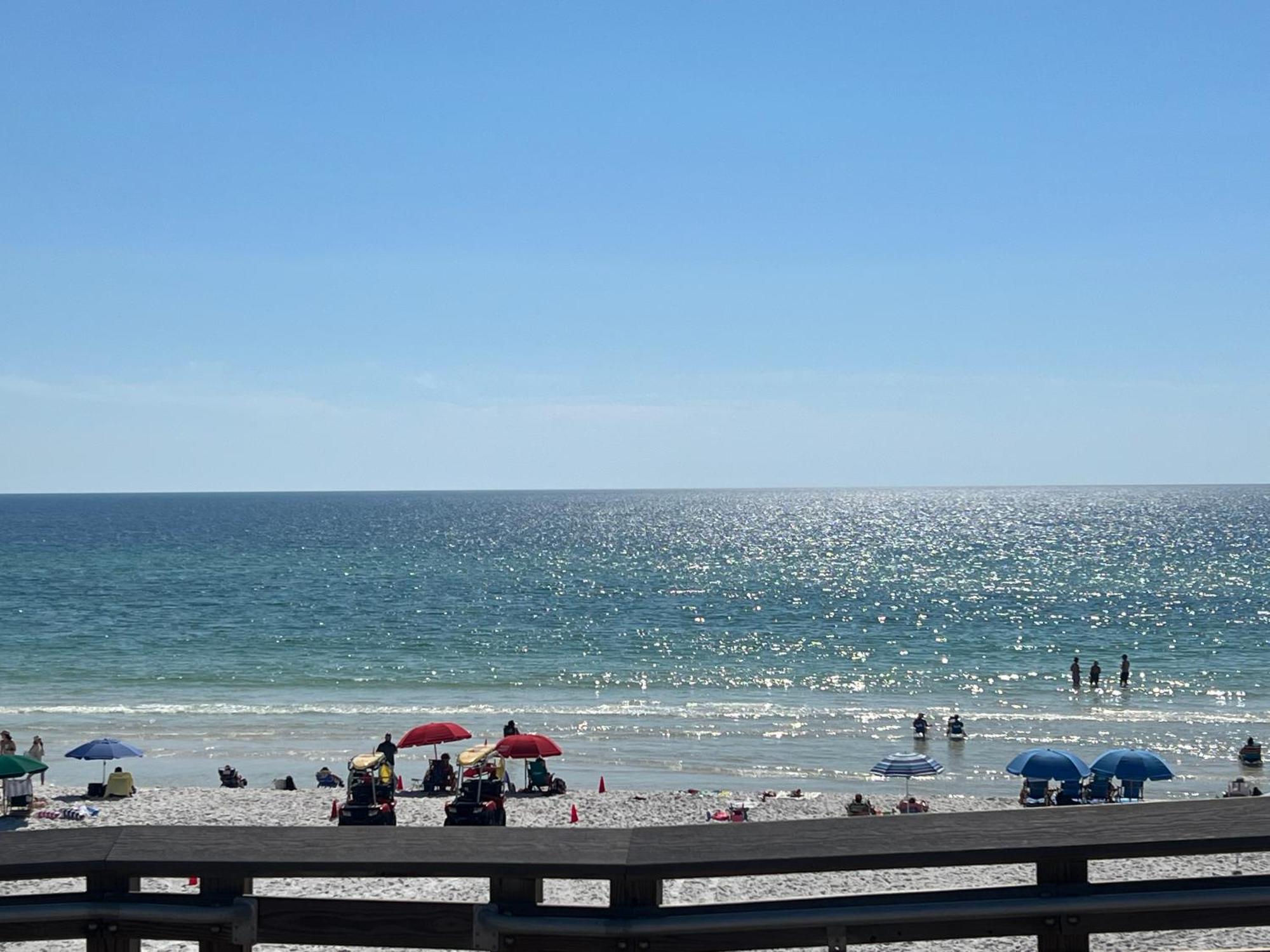 Hole Inn The Wall Hotel - Fort Walton Beach - Sunset Plaza - Nearby Beaches & Hurlburt Exterior photo